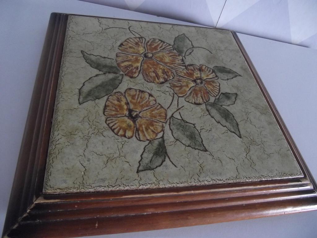 vintage keramiek bloem tegel onderzetter 25x25 cm Italy 1960, Huis en Inrichting, Woonaccessoires | Onderzetters, Gebruikt, Steen/keramiek