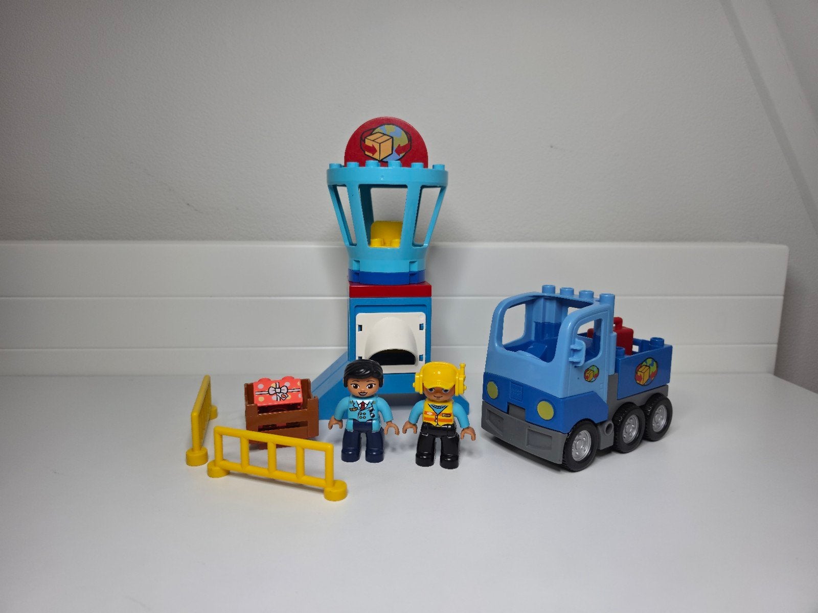 LEGO Duplo Vliegveld uitkijk toren met bagage auto, Ophalen of Verzenden, Duplo