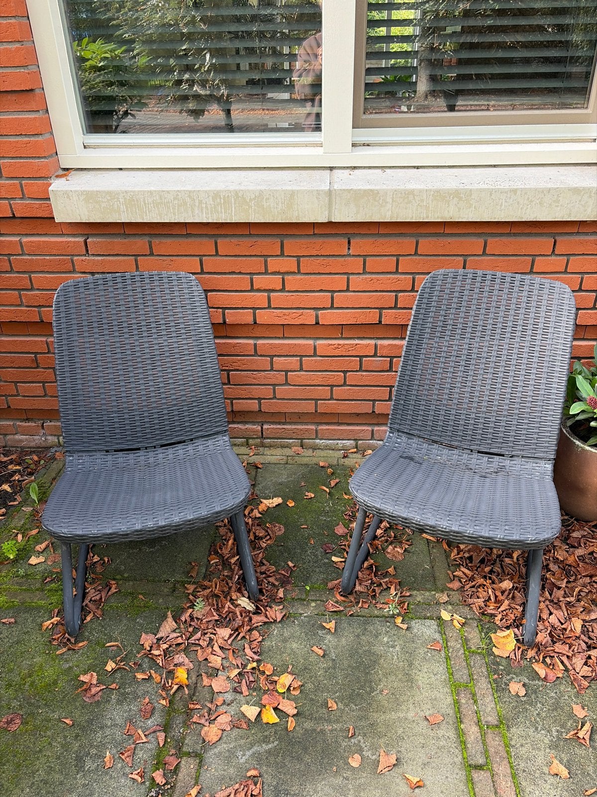 2 Wicker tuinstoelen - Grijs, Ophalen, Gebruikt, Wicker