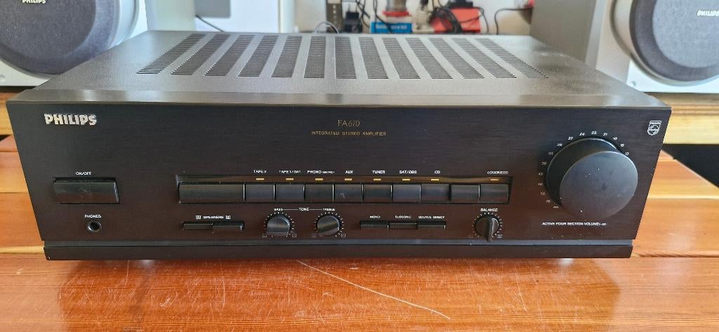 Philips 670 versterker, Zo goed als nieuw, 60 tot 120 watt, Stereo, Ophalen