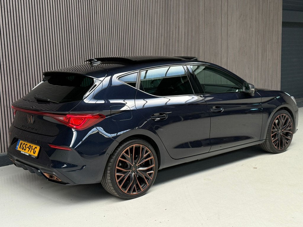 CUPRA Leon 1.4 e-Hybrid VZ Copper Edition Pano | Leder | Mem, Auto's, Cupra, 77 km/l, Gebruikt, Euro 6, 4 cilinders