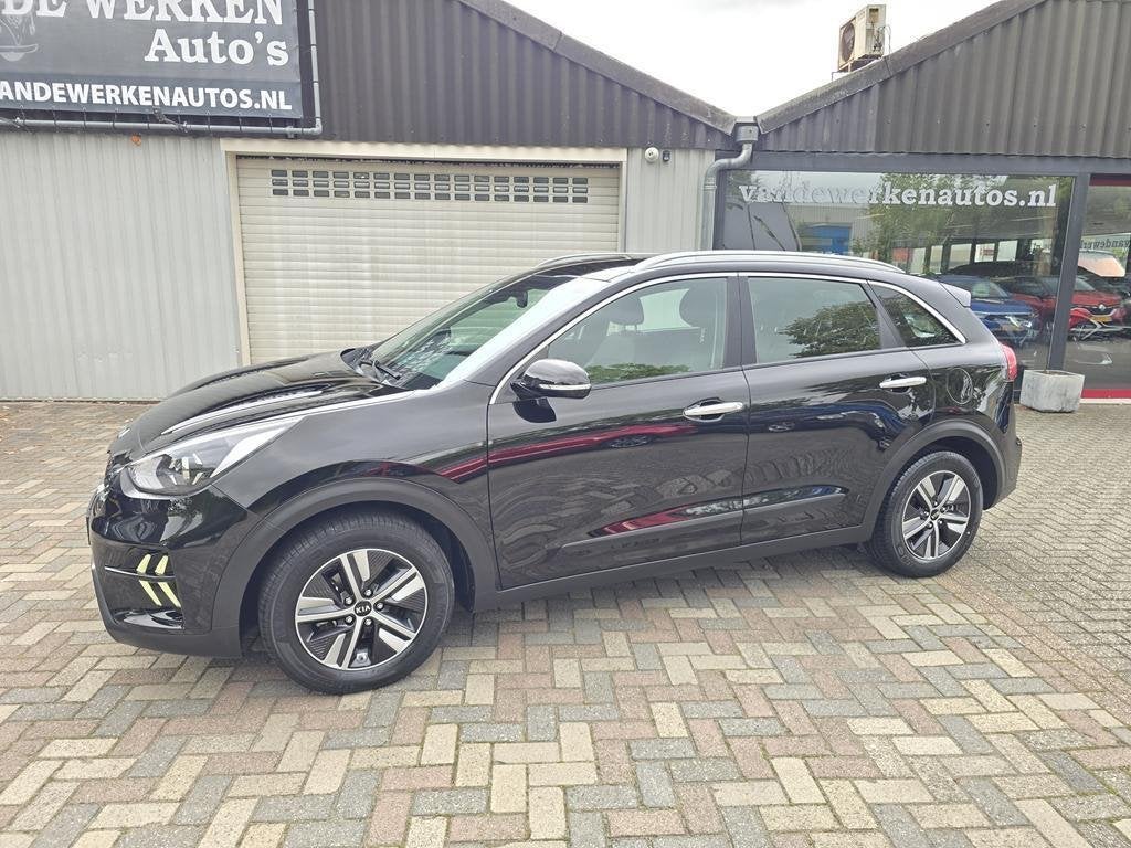 Foto 2 van Kia Niro 1.6 GDi Hybrid DynamicLine AUTOMAAT Clima|Camera|Ad