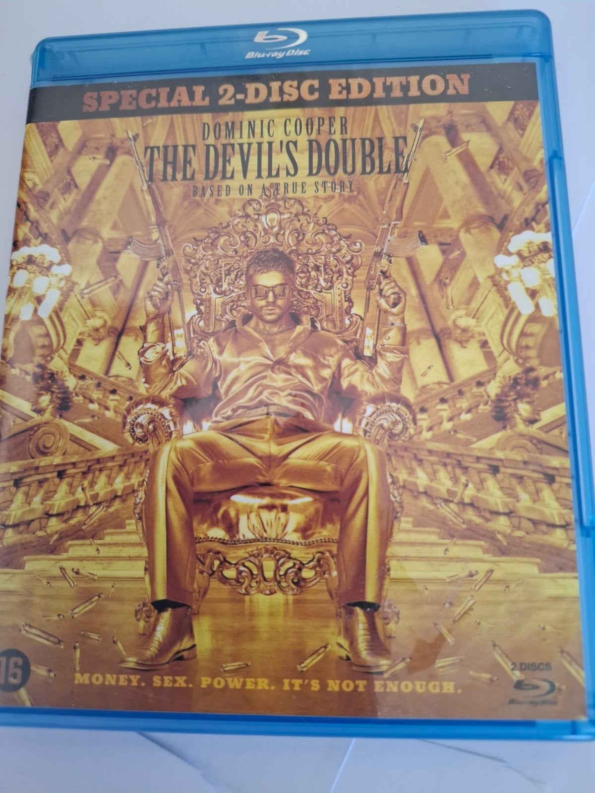 The devil's double 2 discs bluray, Ophalen of Verzenden, Zo goed als nieuw