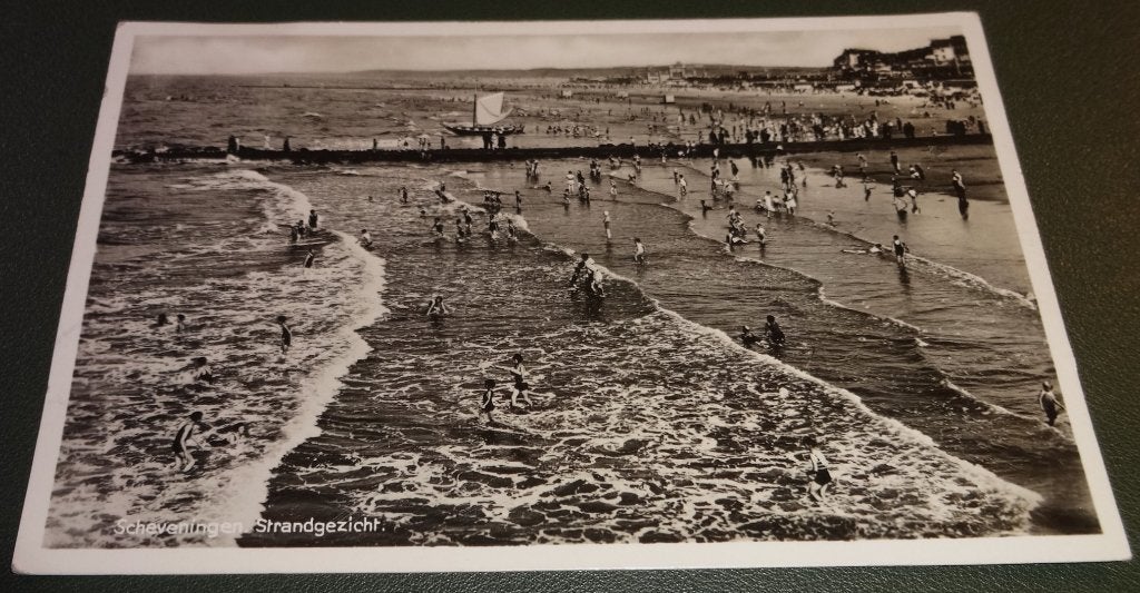 Scheveningen - Strandgezicht - Pootjebaaien - KDh02, Verzamelen, Ophalen of Verzenden, 1940 tot 1960, Gelopen, Zuid-Holland