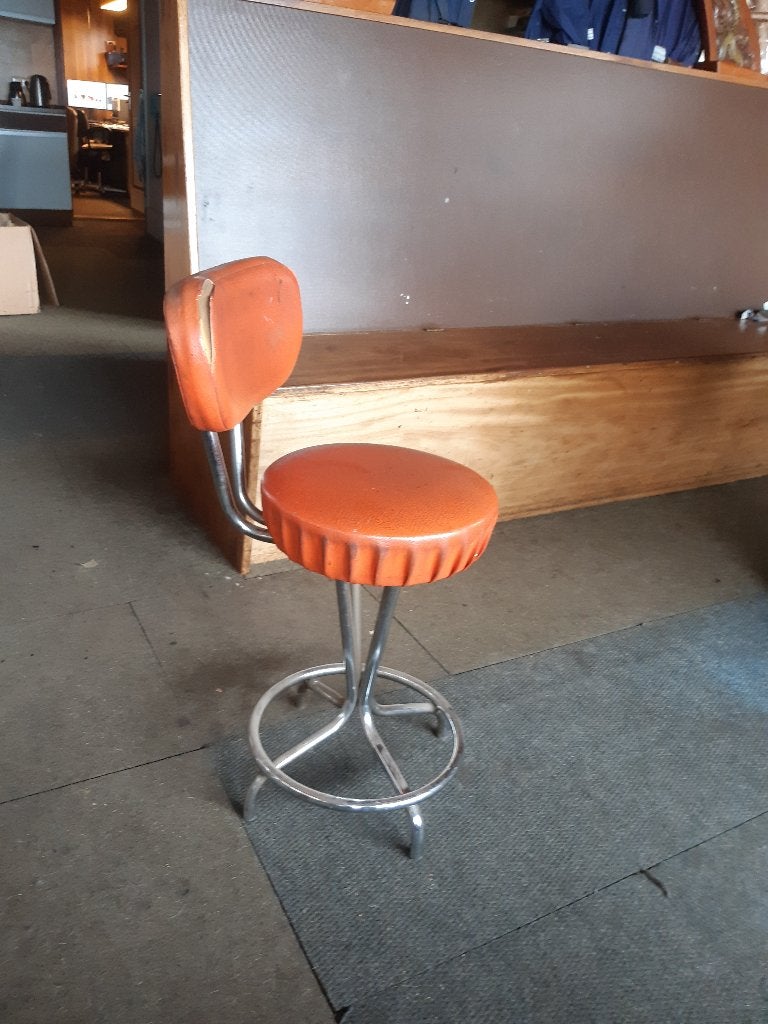 Vintage kruk industrieel, Ophalen, Gebruikt, IJzer