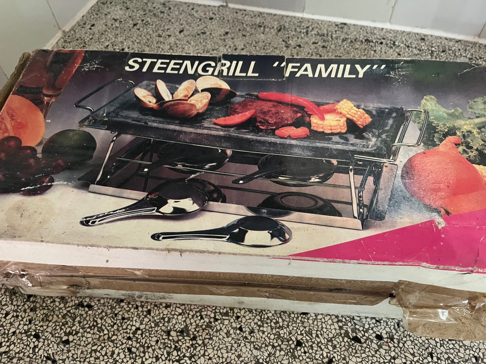 Steengrill twee stuks, Ophalen of Verzenden, Zo goed als nieuw