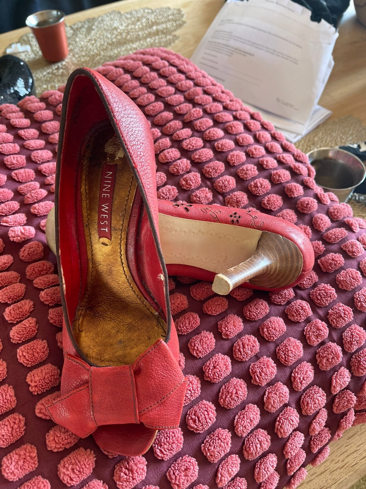 Schoenen leer nine west  uit fotoshoot, Pumps, Ophalen of Verzenden, Zo goed als nieuw, Rood
