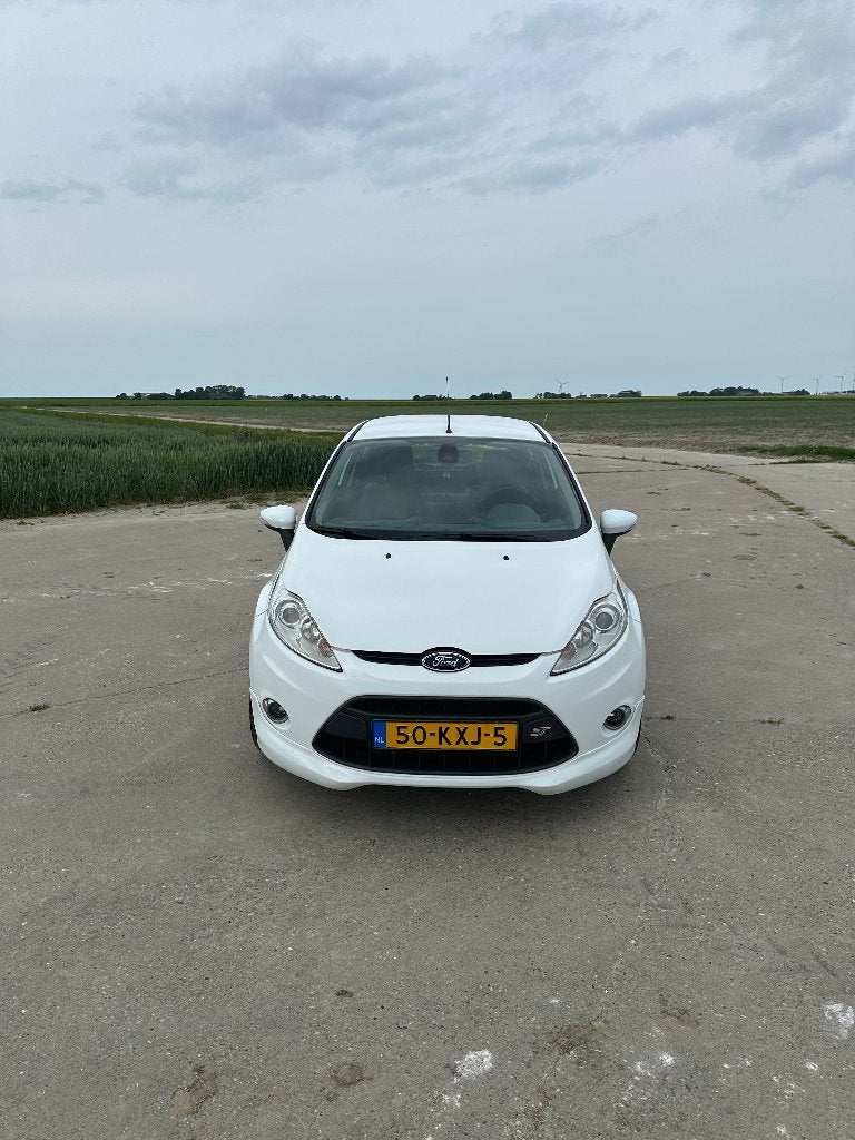 Ford Fiësta 1.6 Ti-vct 88KW 3DR 2010 Wit, 1596 cc, 31 €/maand, 4 cilinders, Wit