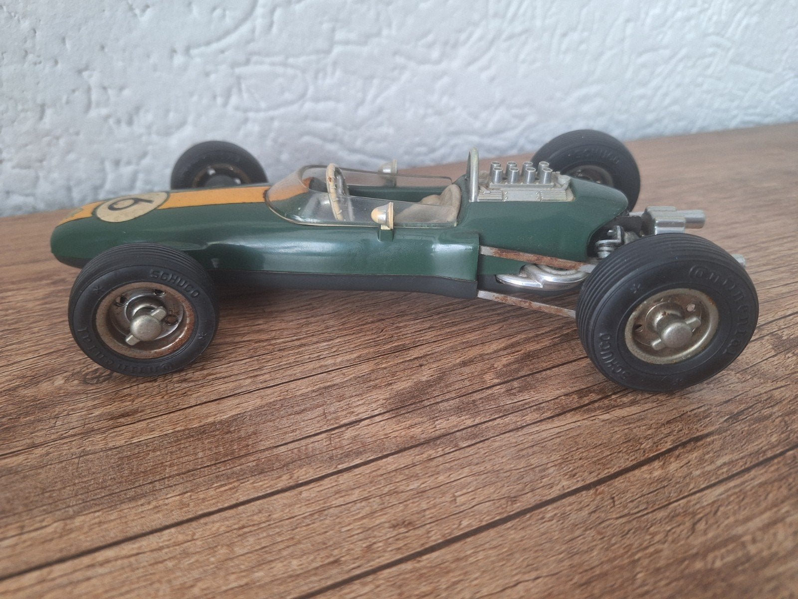 Schuco  formule 1 auto Lotus, Hobby en Vrije tijd, Modelauto's | Overige schalen, Ophalen of Verzenden, Auto