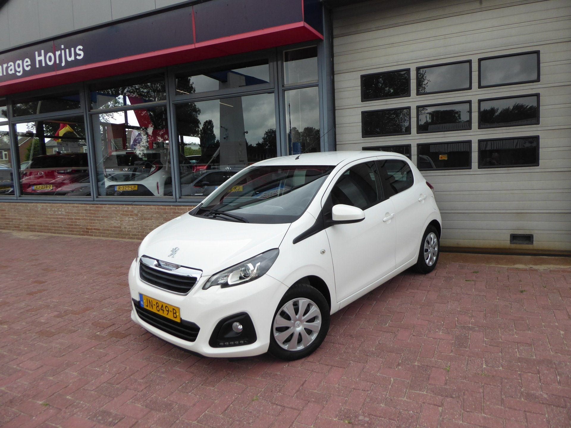 Peugeot 108 1.0 e-VTi Active 5DRS, AIRCO, BLUETOOTH, CPV, EL, Auto's, Stof, Gebruikt, 4 stoelen, Wit