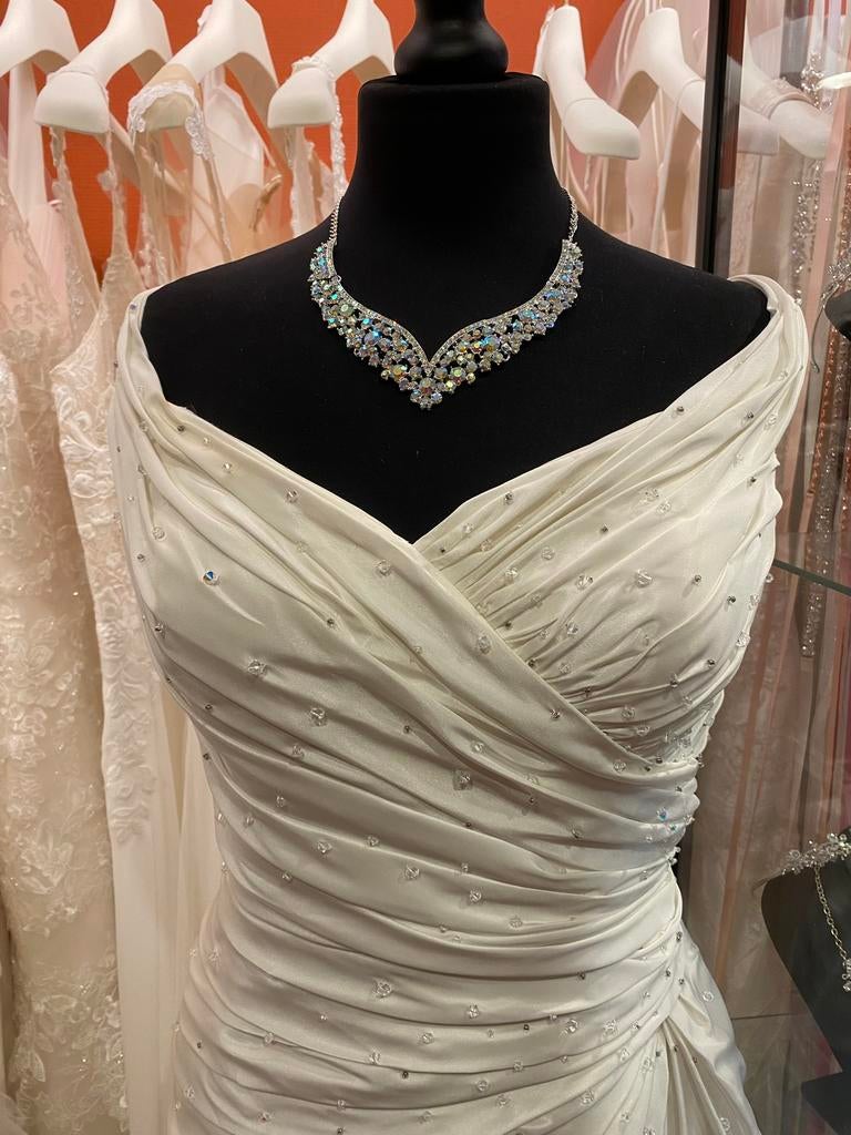 Gedrapeerde taft zijde jurk met swarovski steentjes, Ophalen, Nieuw, Wit, Trouwjurk