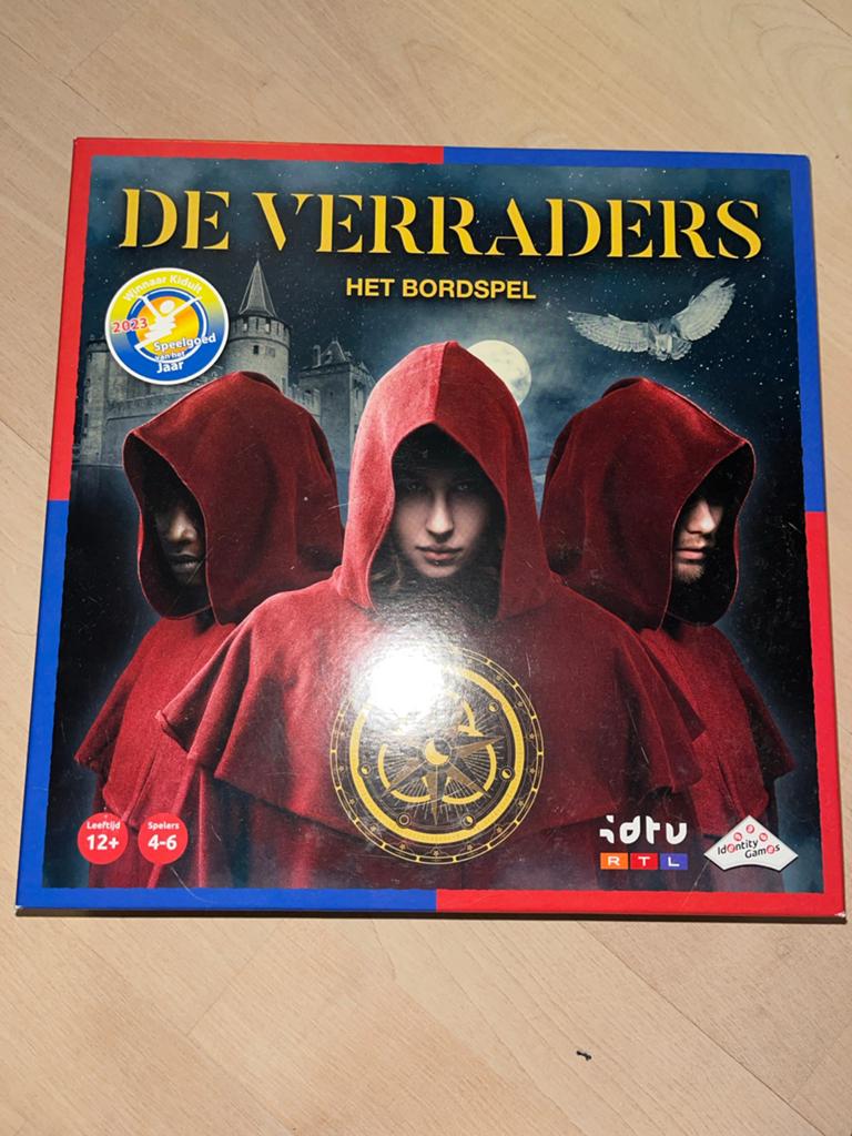 De Verraders Het Bordspel - Compleet familiespel, Drie of vier spelers, Ophalen of Verzenden, Zo goed als nieuw