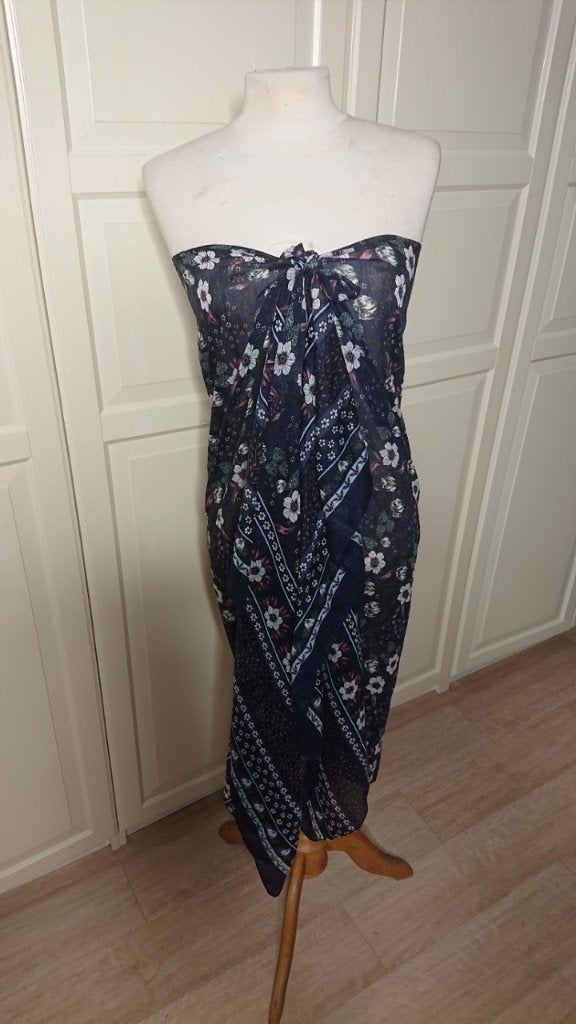 Diverse pareo sarong sauna omslagdoek extra breed, Ophalen of Verzenden, Zo goed als nieuw, Overige typen