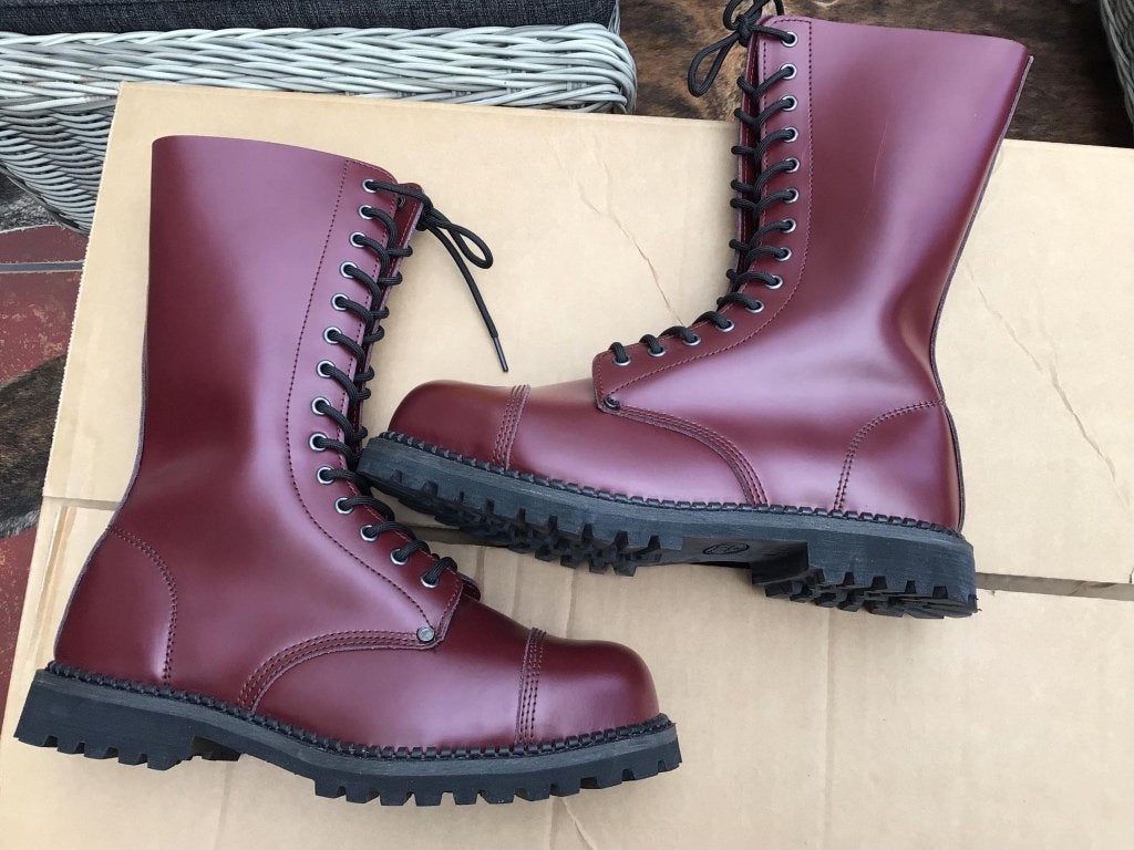 Dark red boots laars Black Premium by Emp Maat 45, Kleding | Heren, Schoenen, Zwart, Boots, Nieuw, Ophalen of Verzenden