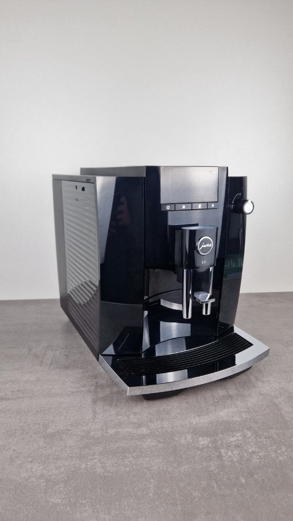 Jura E4 Piano Black (EA) Demo, Witgoed en Apparatuur, Koffiezetapparaten, 10 kopjes of meer, Koffiemachine, Ophalen of Verzenden