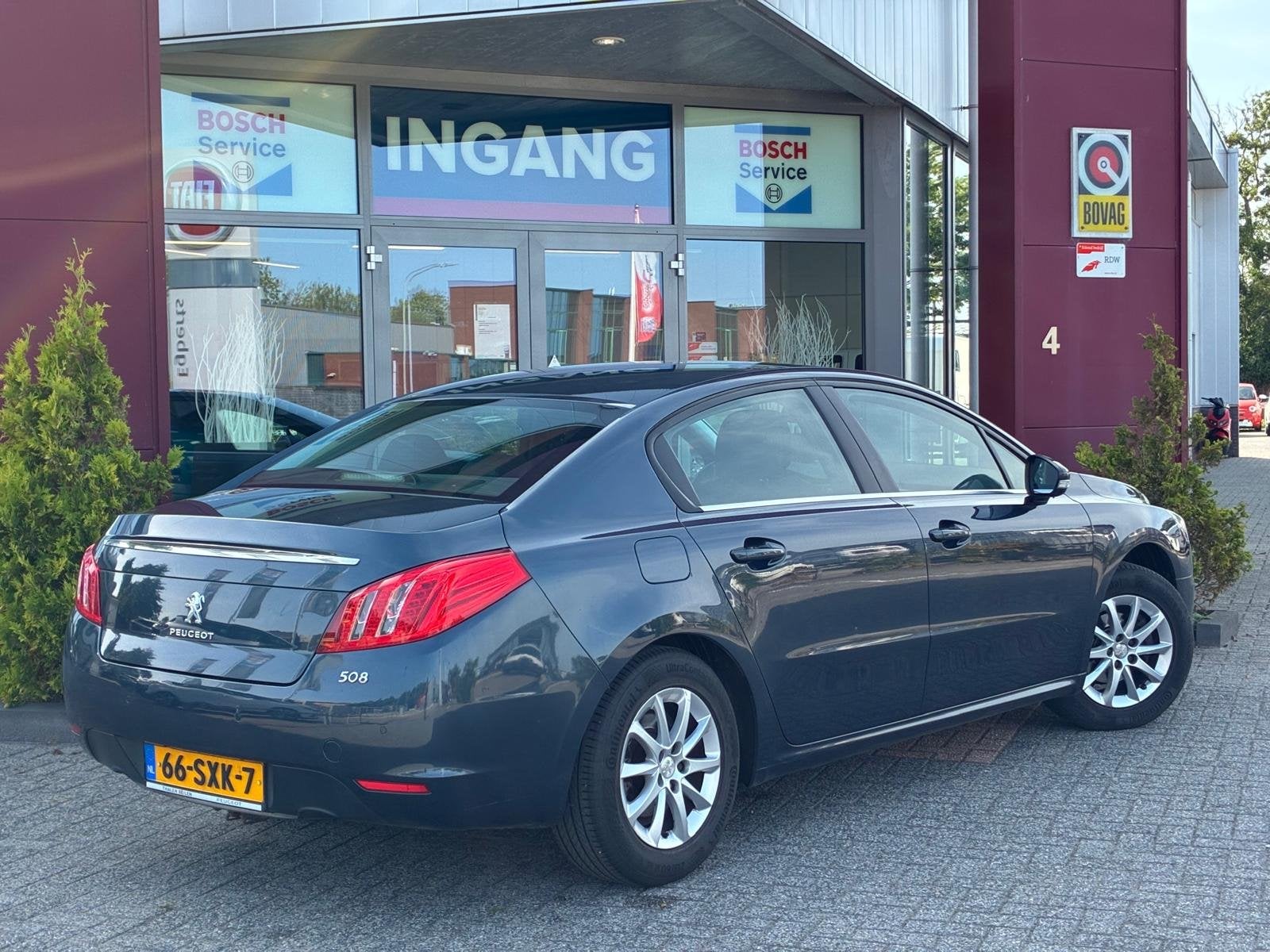 Peugeot 508 1.6 Vti Blue Lease (bj 2012, automaat), Euro 5, 730 kg, 4 cilinders, Blauw
