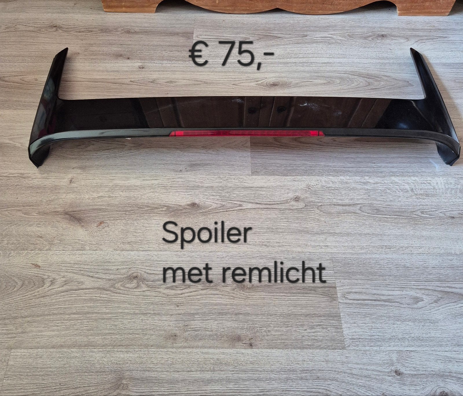 Spoiler met remlicht - Universeel, Ophalen