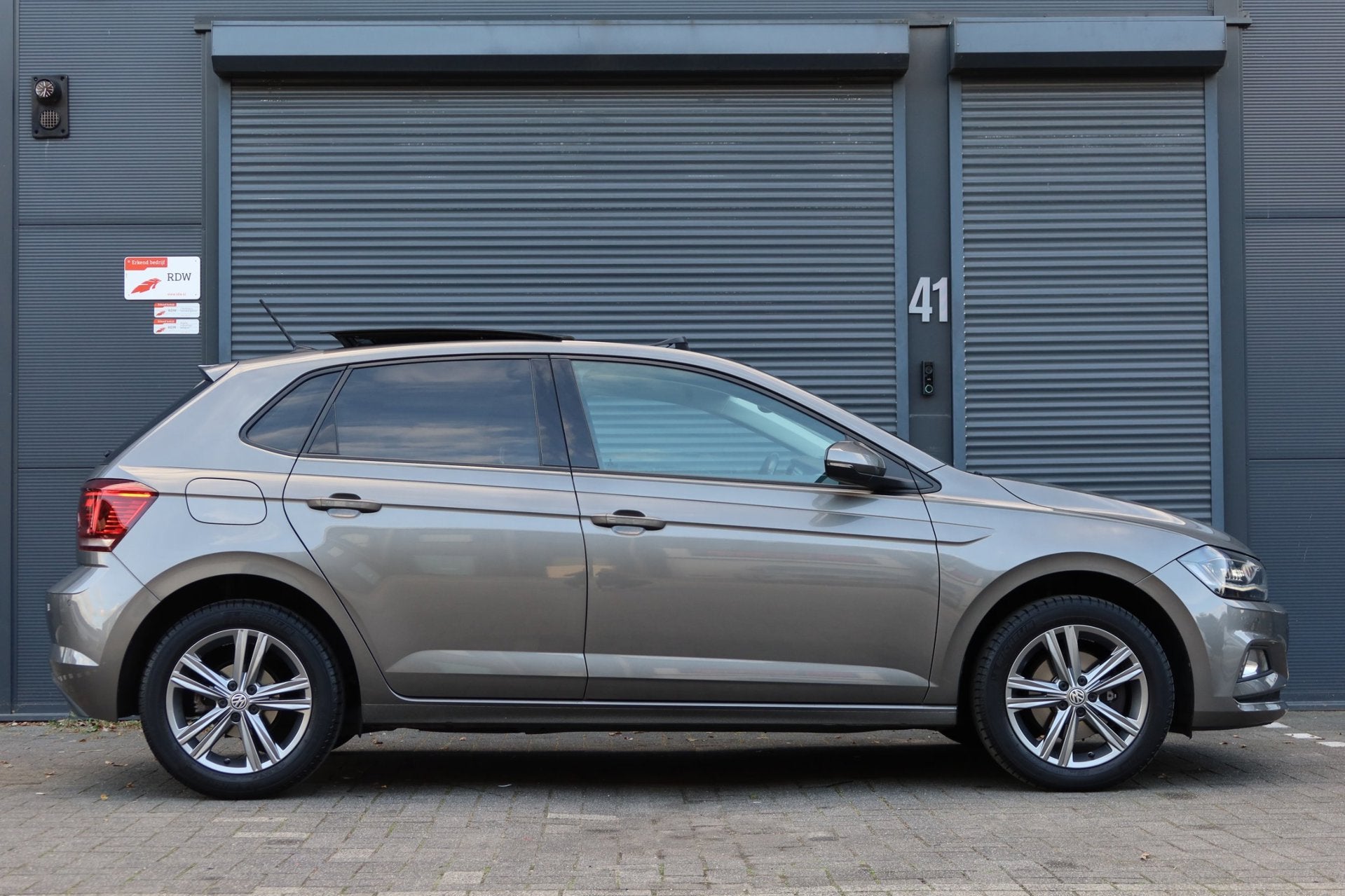 Foto 11 van Volkswagen Polo 1.0 TSI Highline DSG|PANO|LED|ACC|Camera|Car