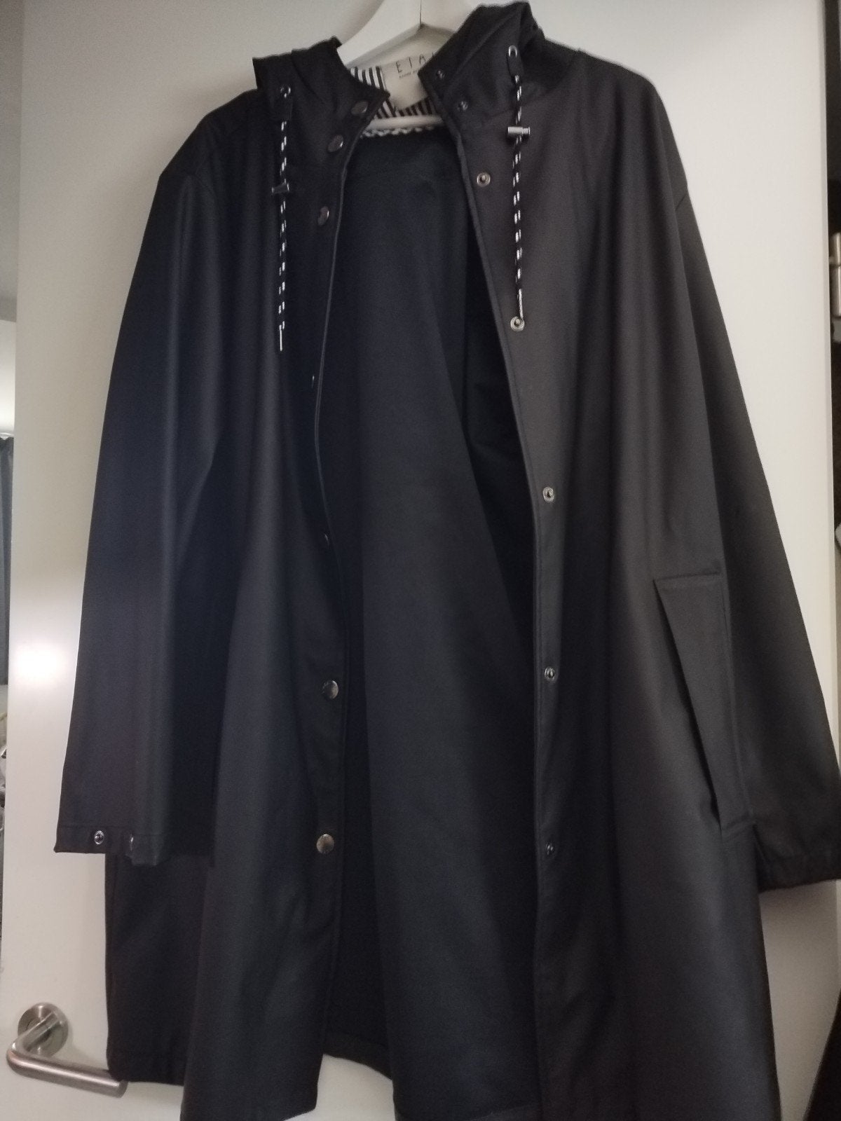 Stevige zwarte regenjas van Etage, maat XL, Zwart, Ophalen of Verzenden, Zo goed als nieuw, Maat 46/48 (XL) of groter