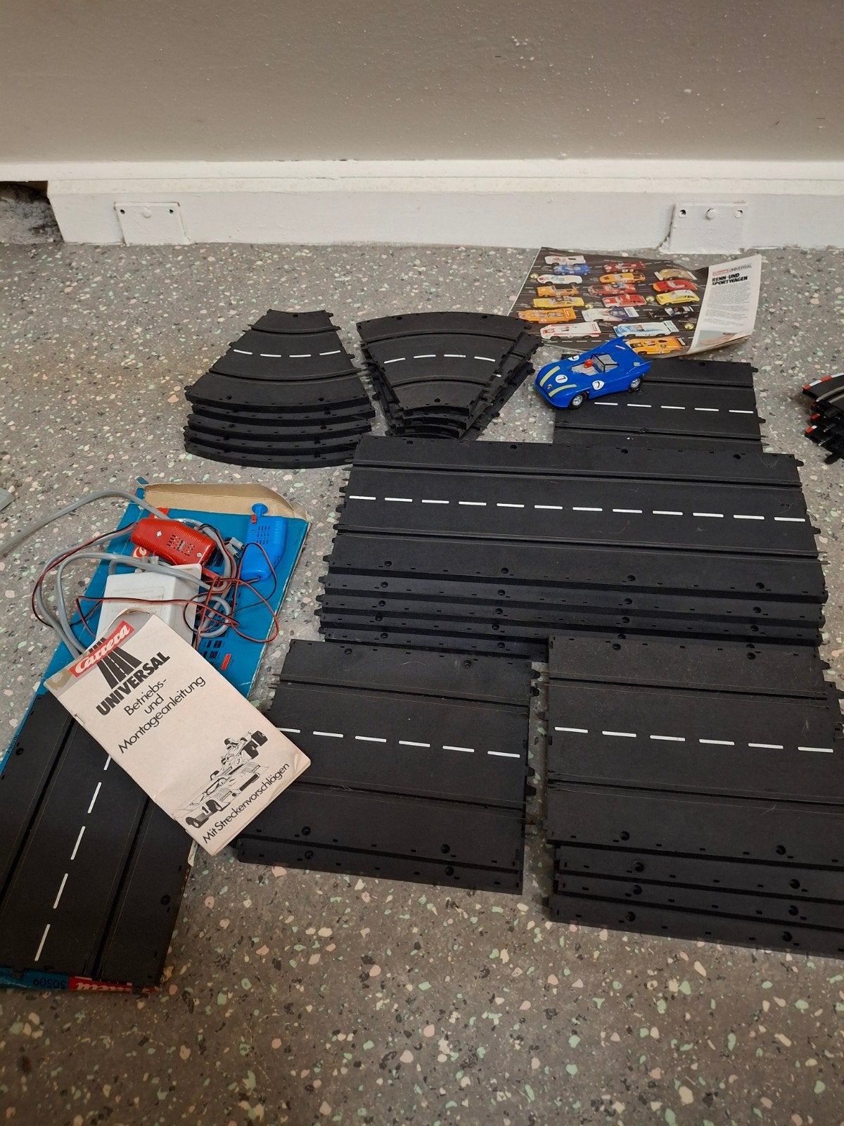 Carrera Universal Racebaan Set met Accessoires  vintage, Kinderen en Baby's, Zelf te bouwen, Carrera, Ophalen of Verzenden, Elektrisch