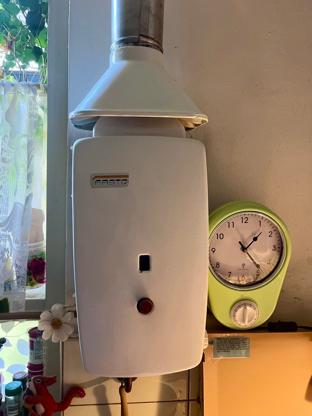 Fasto keuken geiser te koop GEVRAAGD, Geiser, Ophalen of Verzenden, Minder dan 20 liter, Minder dan 3 jaar oud