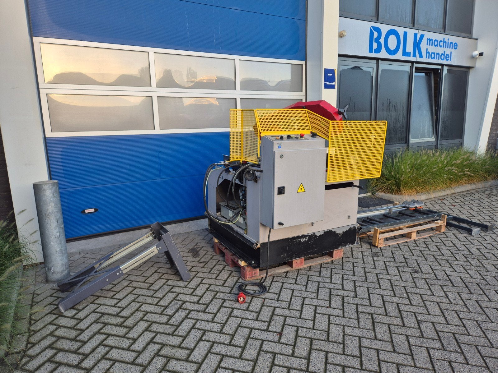 BOMAR Ergonomic 290.250 GAE Volautomatische Lintzaagmachine, Ophalen of Verzenden, BOMAR, Info@bolkmachinehandel.nl, Tsjechië