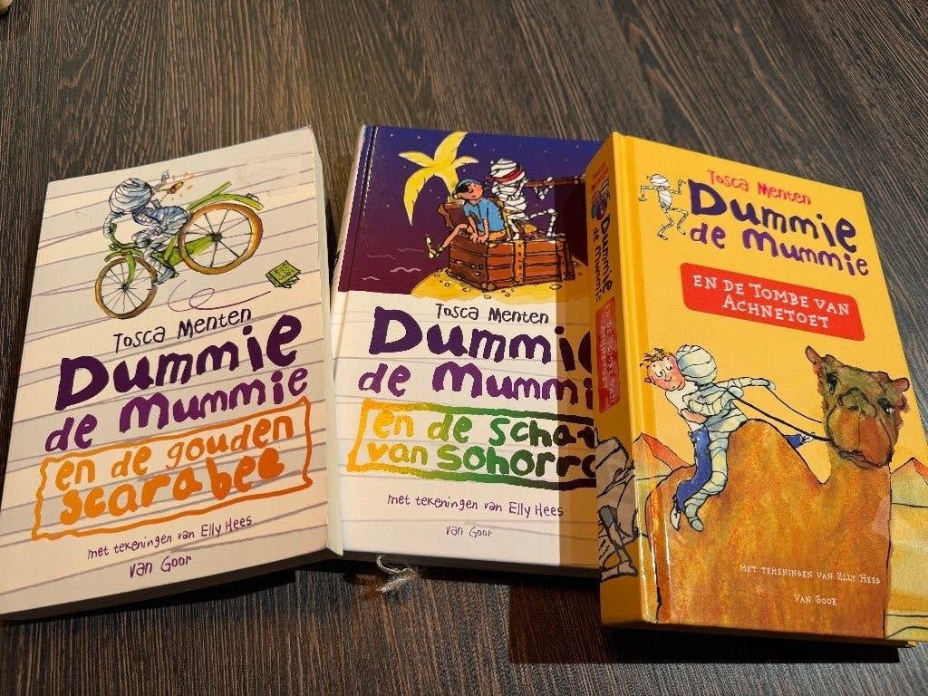 Tosca Menten, Dummie de Mummie (2009, 2010, 2018), Fictie algemeen, Ophalen of Verzenden, Zo goed als nieuw, Tosca Menten