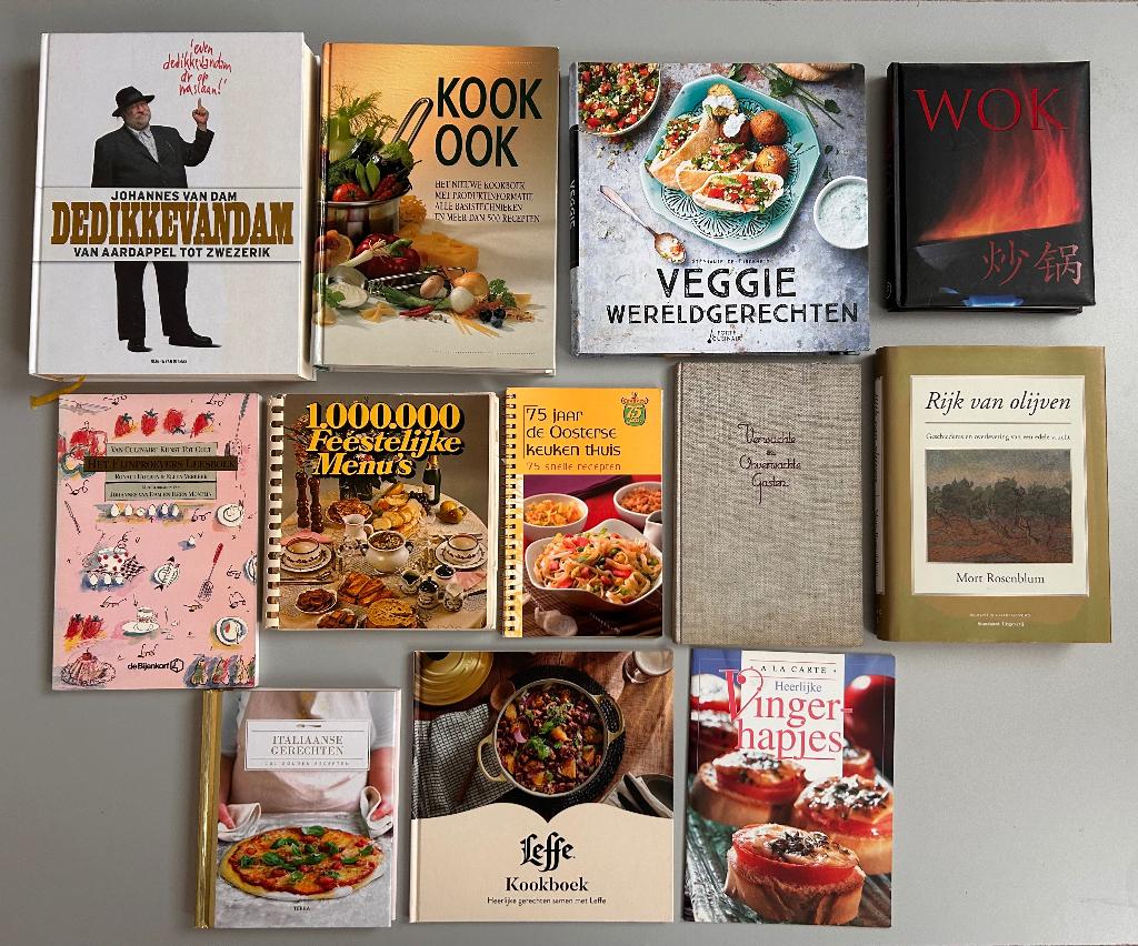 Kookboeken, Boeken, Kookboeken, Zo goed als nieuw, Voorgerechten en Soepen, Hoofdgerechten, Tapas, Hapjes en Dim Sum, Taart, Gebak en Desserts