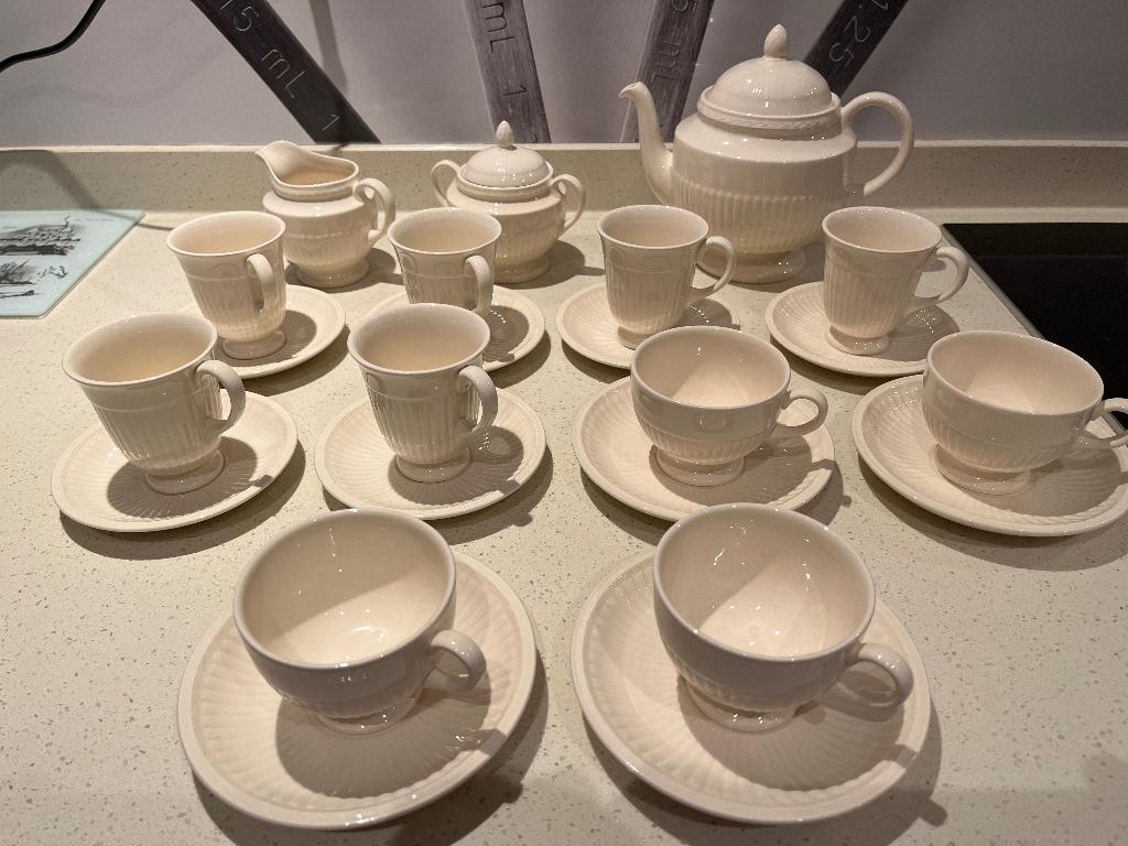 Wedgewood Queen's Ware Edme thee/koffie service, Huis en Inrichting, Keuken | Servies, Ophalen, Zo goed als nieuw, Aardewerk, Kop(pen) en/of Schotel(s)