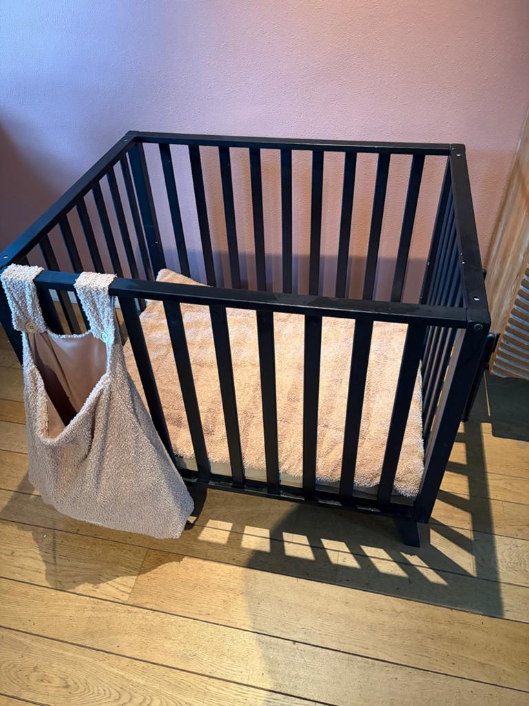 TWF Box Julia incl. matras +Jollein Bouclé boxkleed & boxzak, Kinderen en Baby's, Boxen, Ophalen, Zo goed als nieuw, Boxkleed