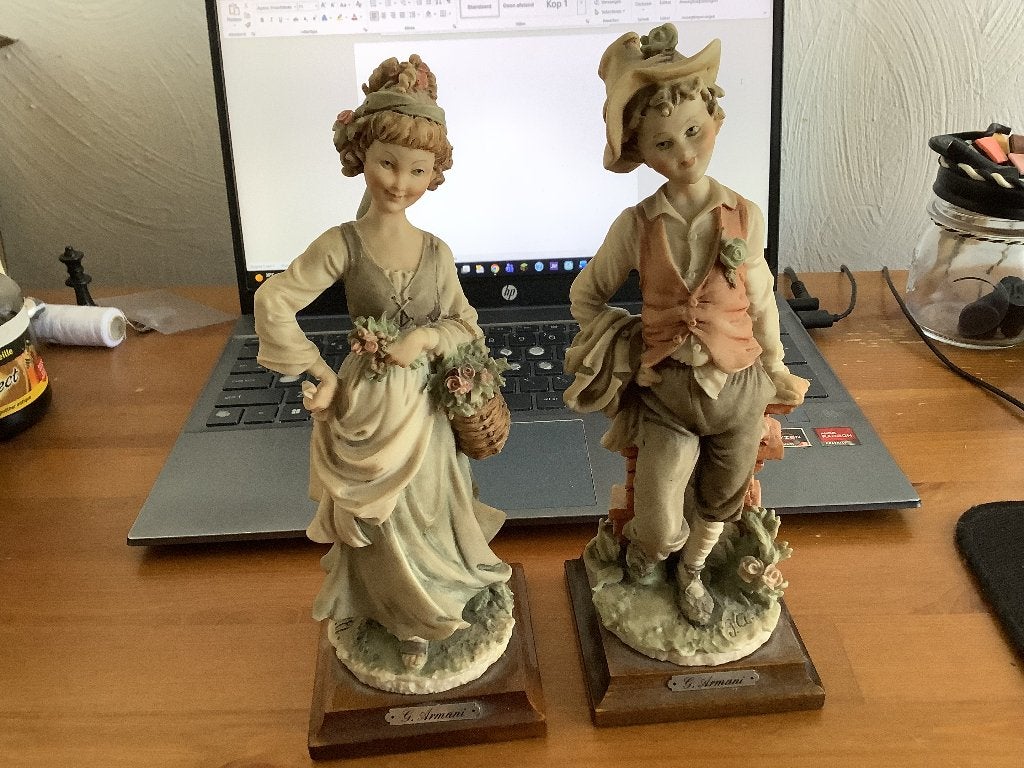Giuseppe Armani Country Girl & Boy Capodimonte Flower Basket, Ophalen of Verzenden, Gebruikt, Mens