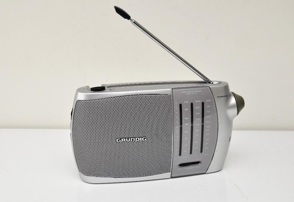 GRUNDIG PRIMA BOY 80 radio., Ophalen of Verzenden, Gebruikt, Transistorradio