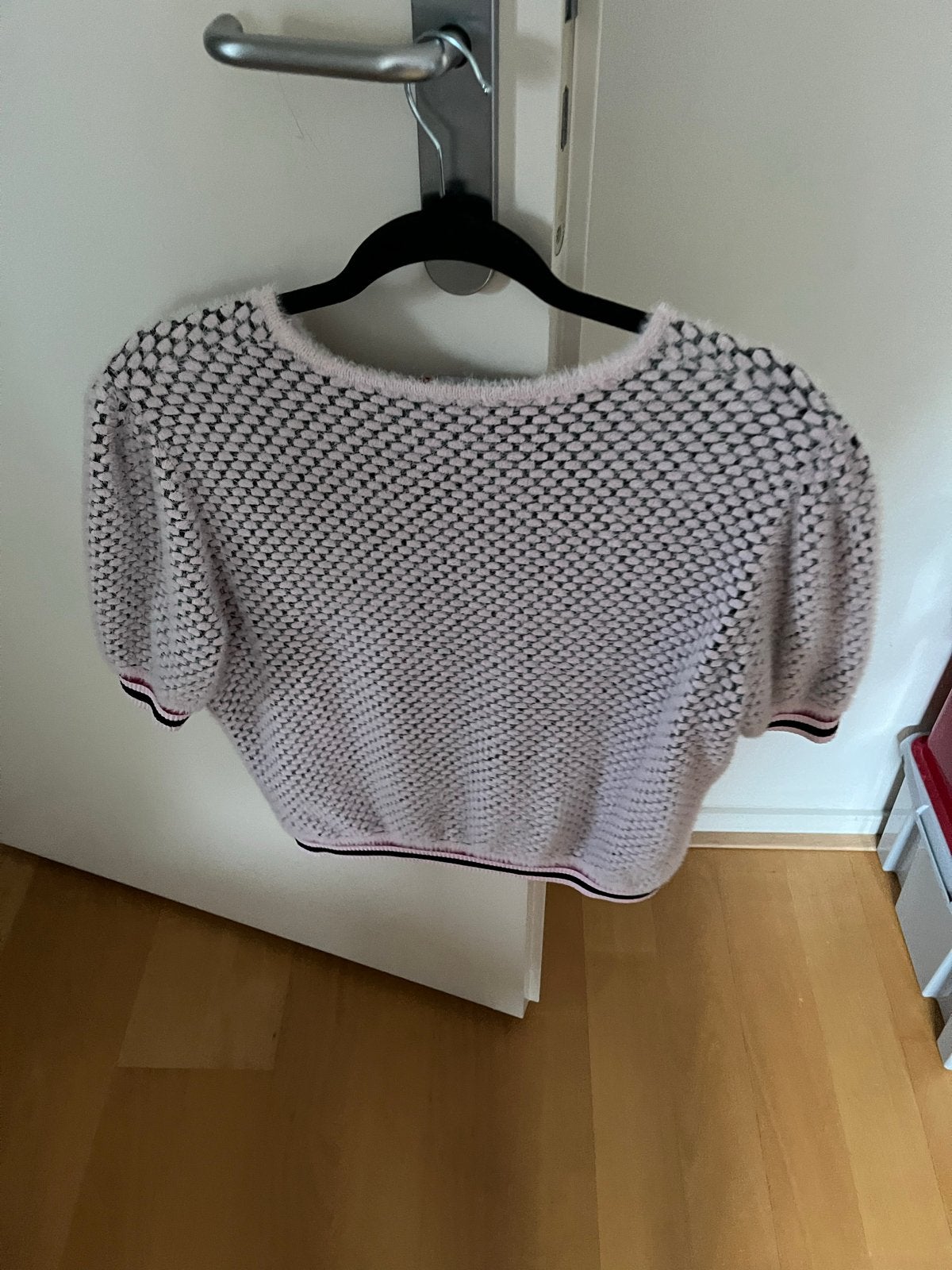 Marc Cain pluizige trui roze/zwart, maat M, Kleding | Dames, Truien en Vesten, Ophalen of Verzenden, Zo goed als nieuw, Maat 38/40 (M)