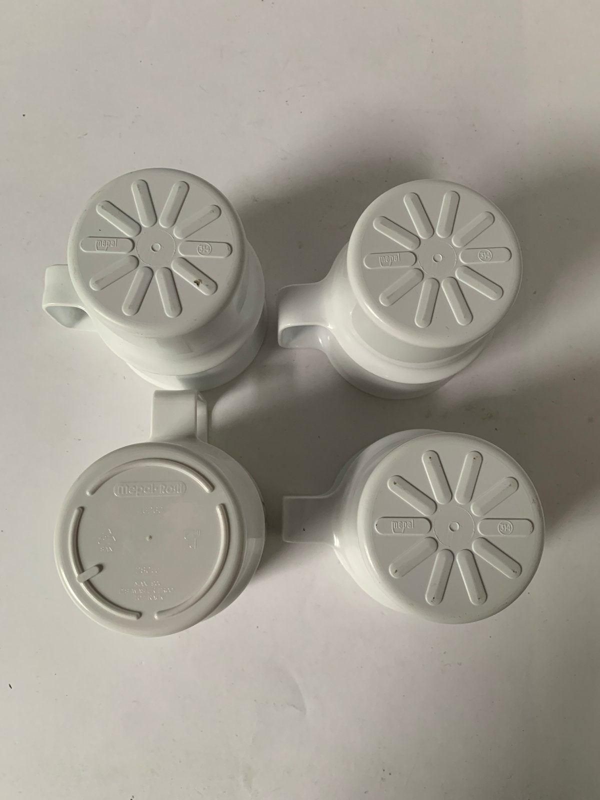 Set van 4 Mepal stapelbare bekers, wit / gebruikt, Ophalen of Verzenden, Gebruikt