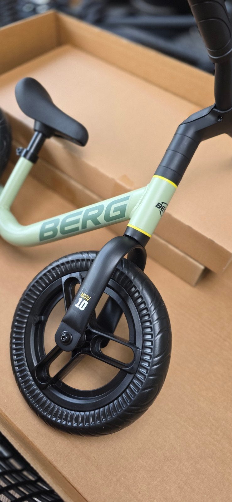 BERG Moov 10 Loopfiets  loopfietsje nieuw kids fiets, Fietsen en Brommers, Ophalen of Verzenden, Nieuw, BERG