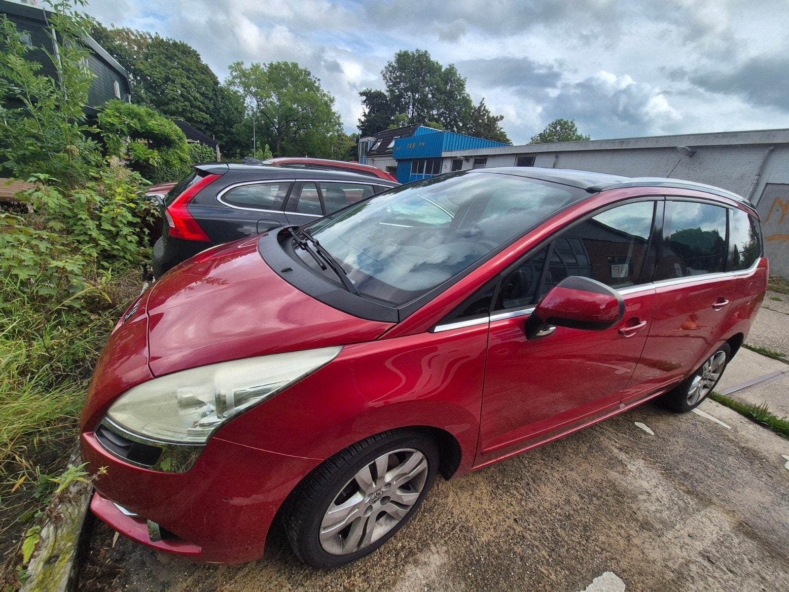 Peugeot 5008 1.6 THP 7PL 2010 Rood, Auto's, Voorwielaandrijving, Handgeschakeld, Particulier, 1598 cc