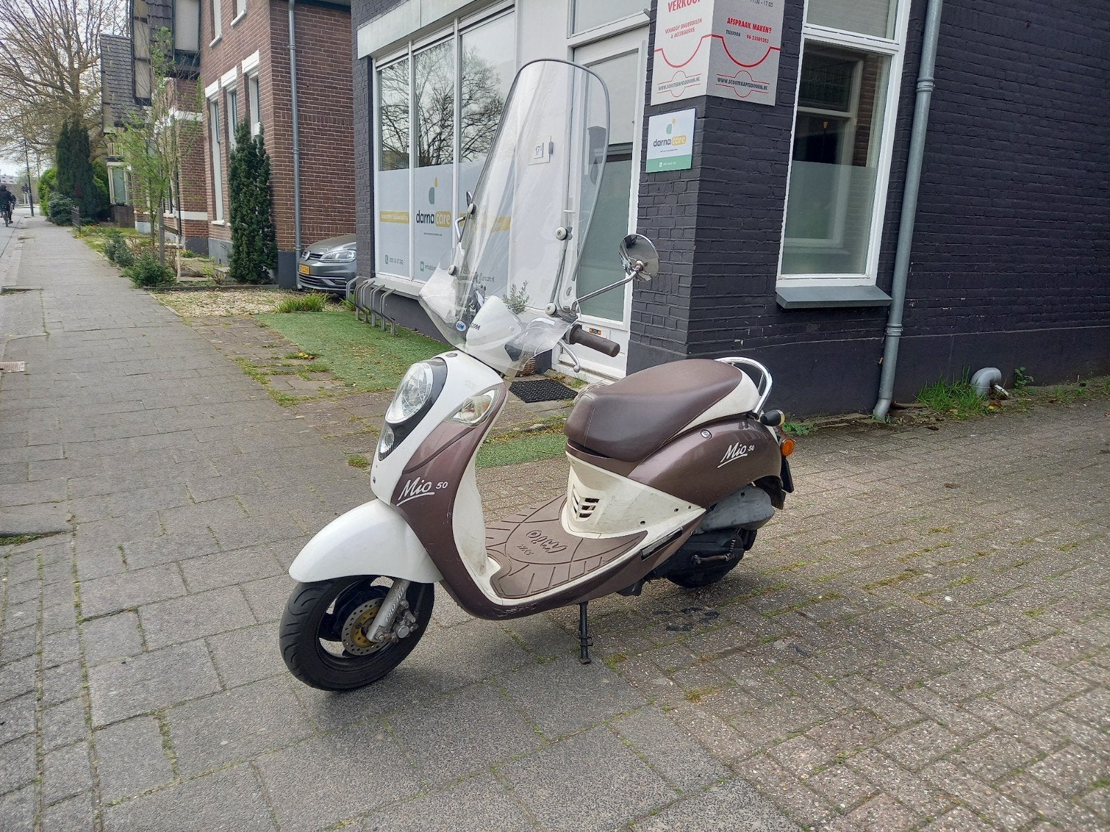 Sym Mio snorscooter met windscherm, Fietsen en Brommers, Scooters | Vespa, Gebruikt, Overige modellen, Maximaal 25 km/u, Benzine