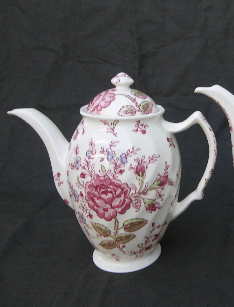 Johnson Brothers ROSE CHINTZ  Puntgave mokka koffiepot 1 ltr, Overige merken, Overige typen, Ophalen of Verzenden, Zo goed als nieuw