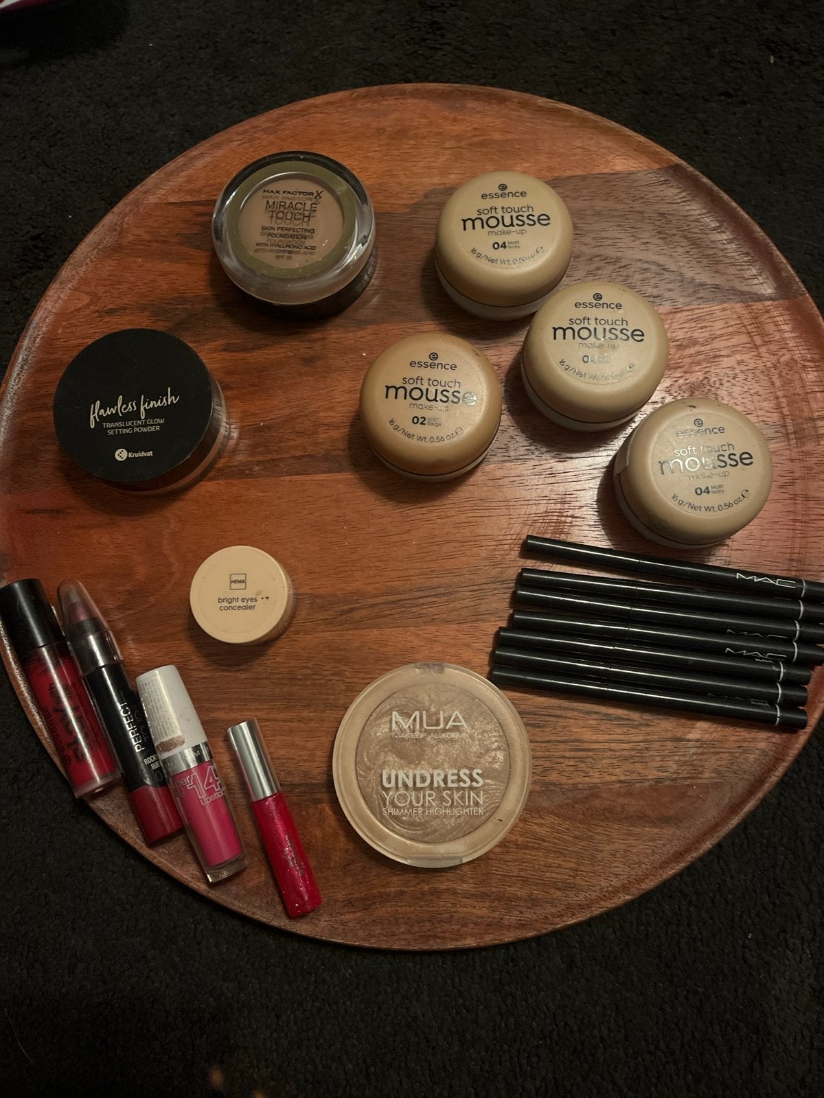 Make-up set: Foundations, lipsticks, concealer en kwasten, Gebruikt, Overige kleuren, Gehele gezicht, Ophalen of Verzenden