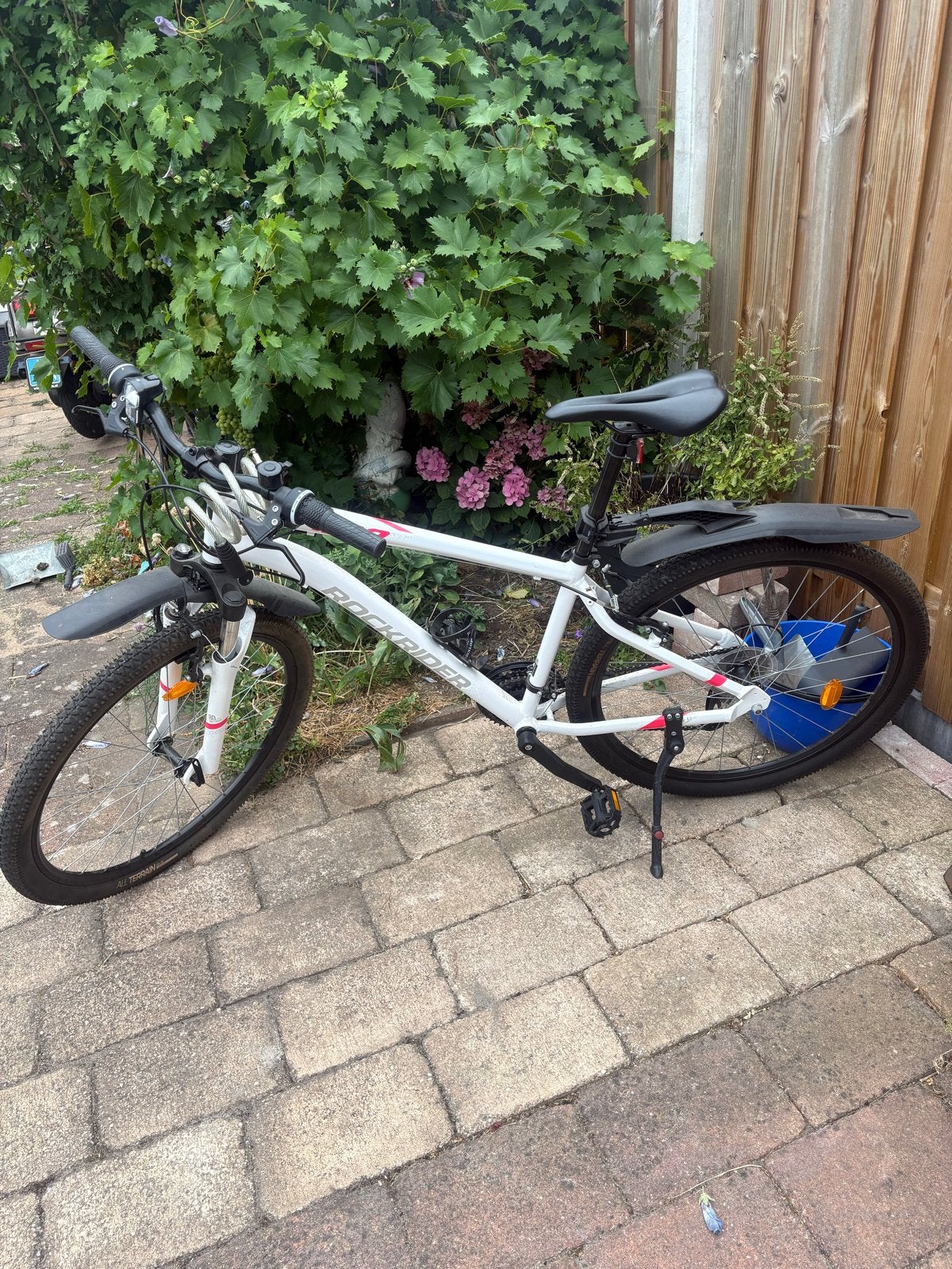 Rockrider ST 100 Mountainbike - Wit/Roze, Gebruikt, Hardtail, Velgrem, 49 tot 53 cm