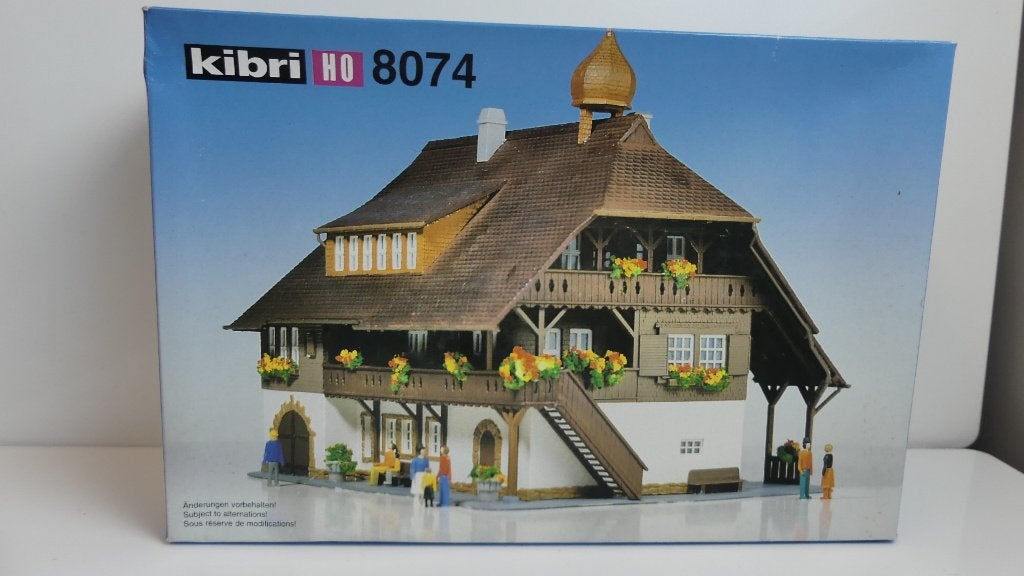 Bouwdoos H0: Kibri woonhuis zwarte woud ovp 8074, Overige merken, Brug, Tunnel of Gebouw, Nieuw, Ophalen of Verzenden
