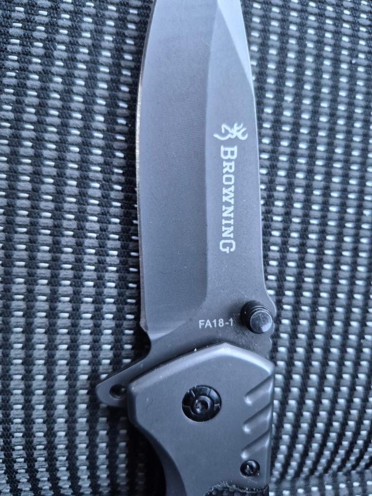 Browning veiligheidsmes, Ophalen