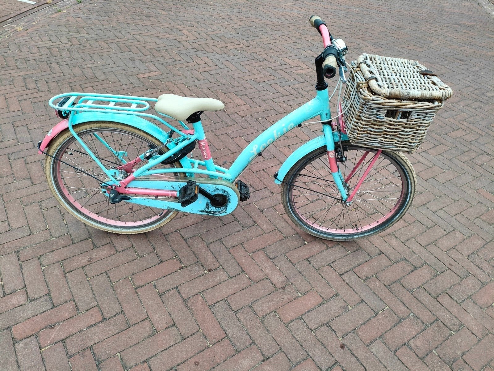 meisjes fiets Loekie 22 inch met 3 speed, Ophalen, Terugtraprem, 22 inch, Versnellingen