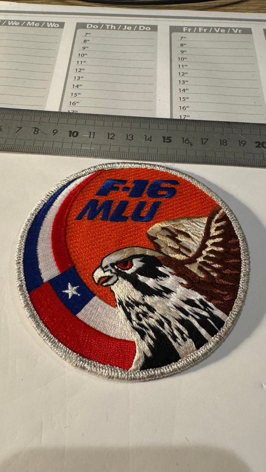 Patch f-16 luchtmacht swirl klu mlu chili, Verzamelen, Ophalen of Verzenden, Zo goed als nieuw, Patch, Badge of Embleem