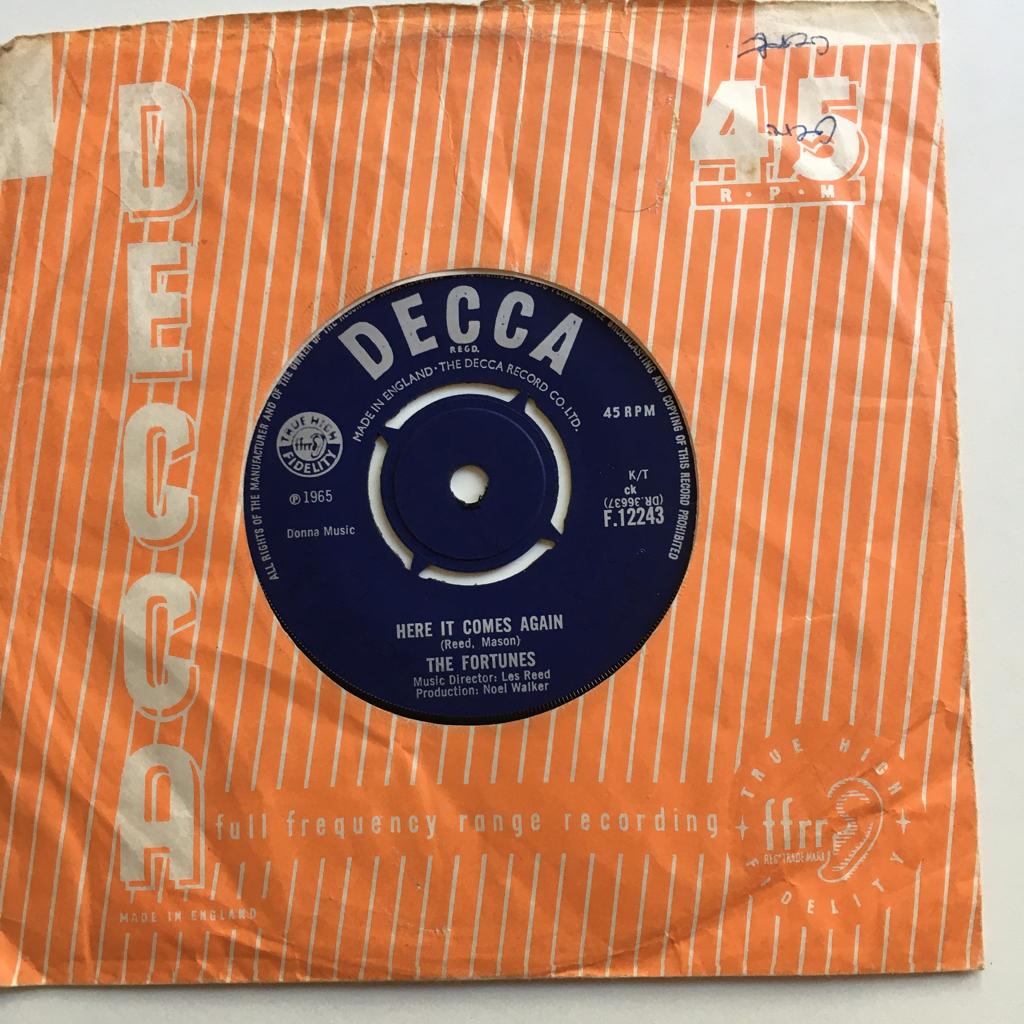 S99A Fortunes Here it comes again/UK65 €4, Originele persing, Ophalen of Verzenden, Gebruikt, Pop