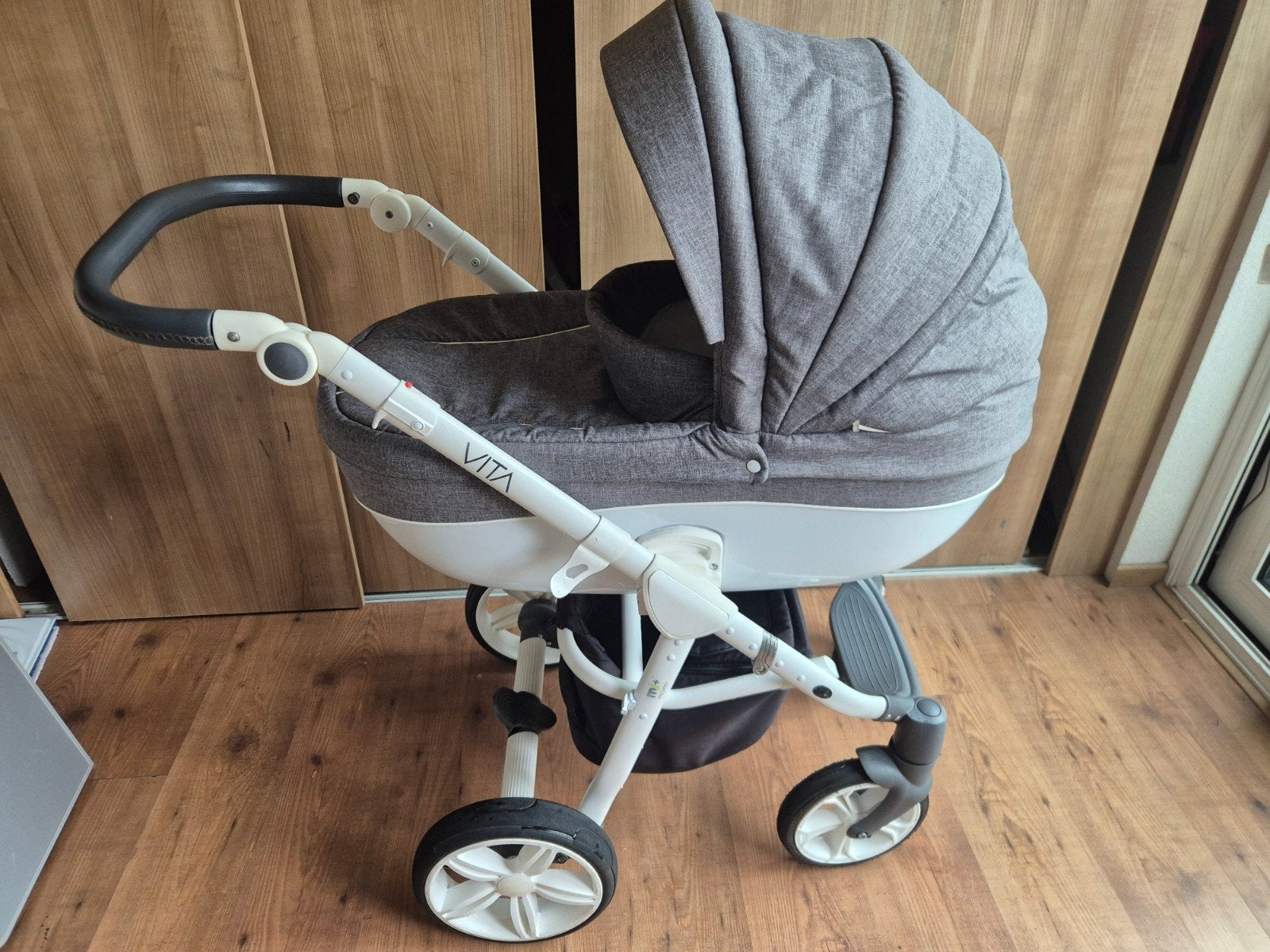 Mooie Vita kinderwagen my junior, Ophalen, Zo goed als nieuw, Overige merken