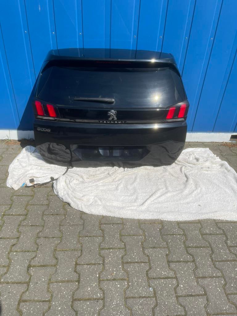 Deuren en achter bumper peugeot 5008 2018, Gebruikt, Ophalen of Verzenden, Achter, Bumper