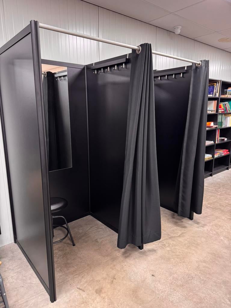 Paskamer zwart, Ophalen, Zo goed als nieuw