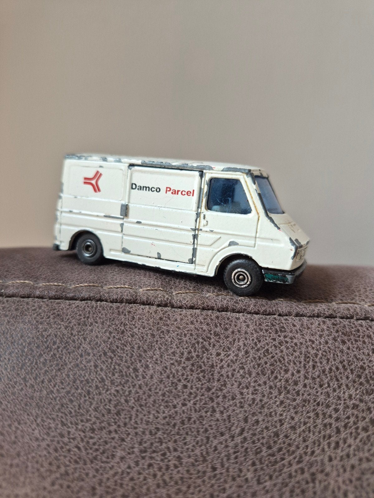 Oude Fiat 242 Damco Parcel busje - Speelgoedauto, Ophalen of Verzenden, Gebruikt