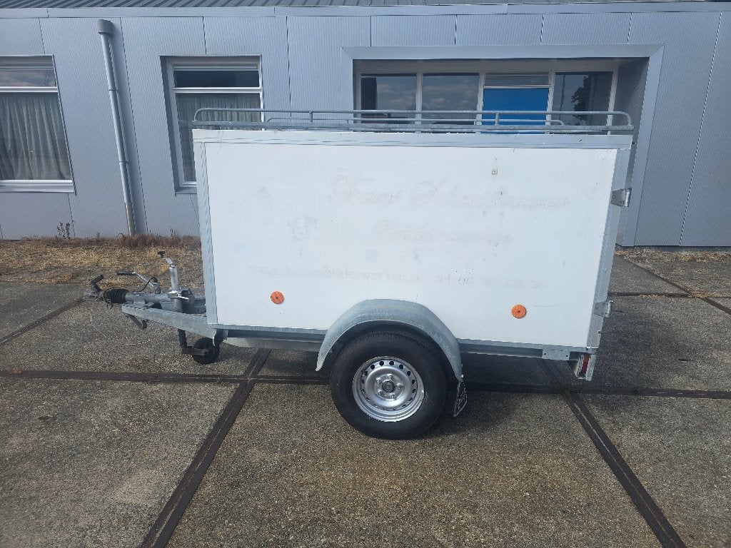 Hapert gesloten aanhanger aanhangwagen geremd 1000 kg totaal, Auto diversen, Ophalen, Zo goed als nieuw